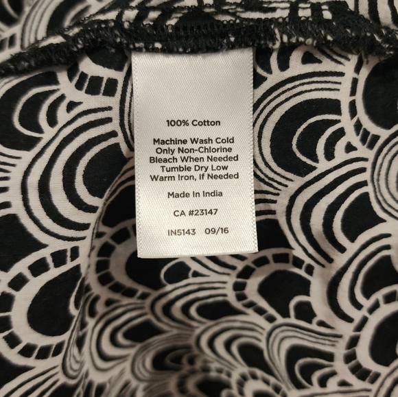 Talbots tunic blouse | black & white | Medium | embroidered - Picture 7 of 8